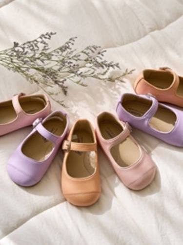 Form Candy Flat