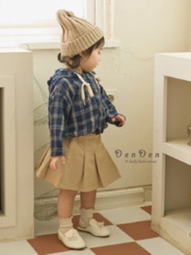 Pleate Skirt