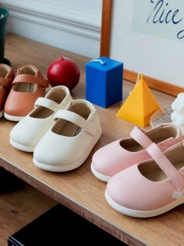 Poppy Making Sound Slip-on
