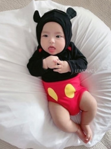 M Long Sleeved Romper with Hat