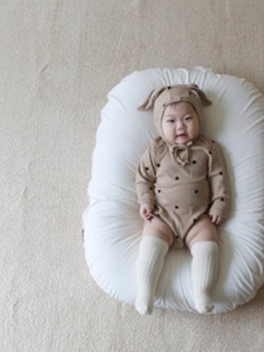 Petit Bodysuit with Hat