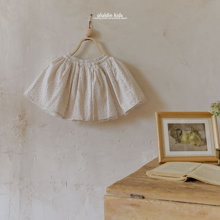 Aladin - Korean Baby Fashion - #babyoutfit - Small Flower Skirt