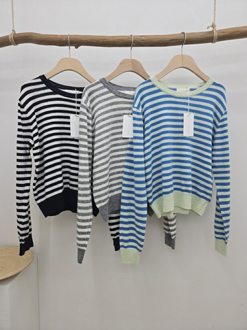 Cash Stripe Round Pullover