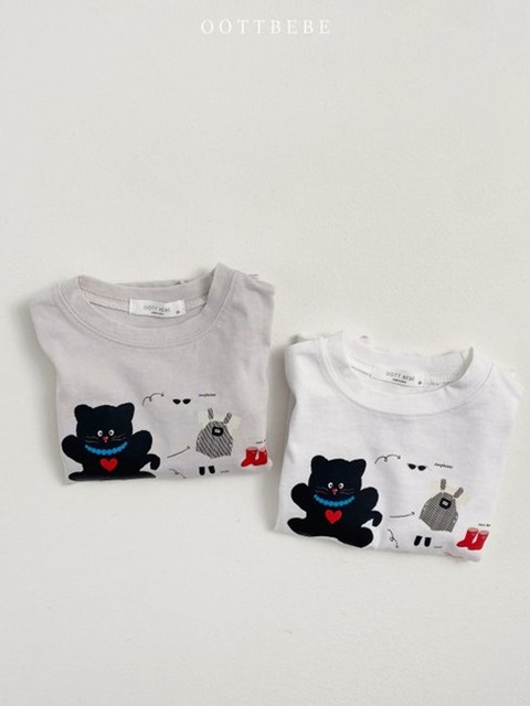 Picnic Cat Tee