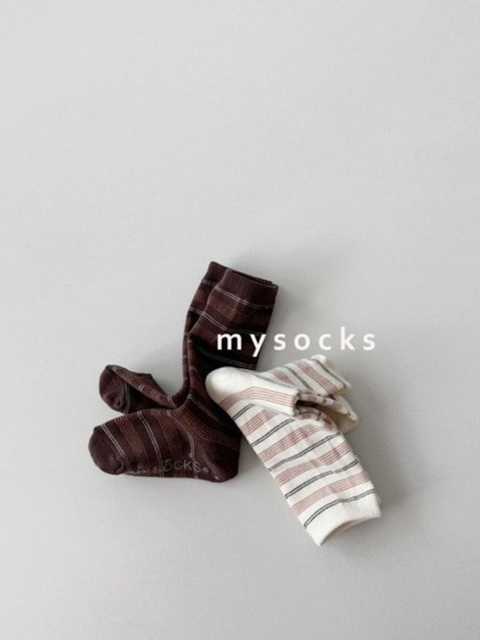 Walnut Tree Socks