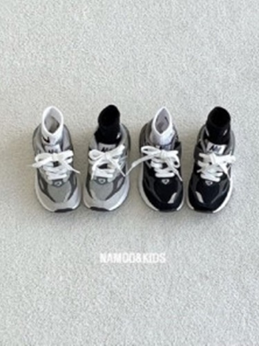 88 Sneakers