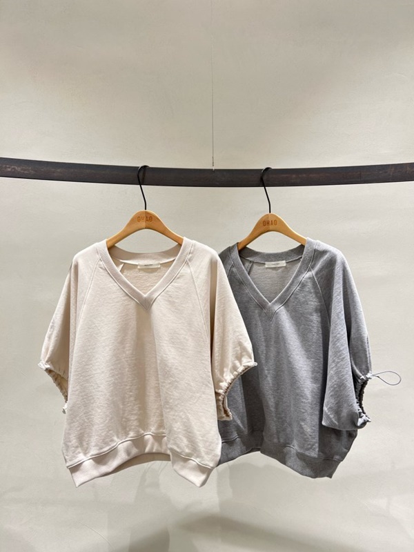 Juri V Neck Pullover