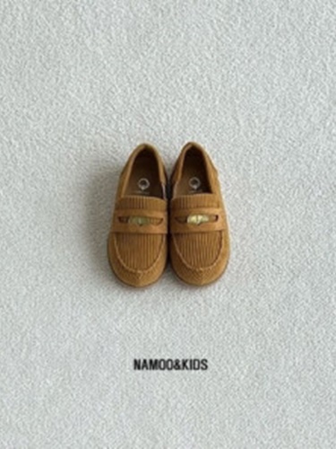 Nut Corduroy Loafer