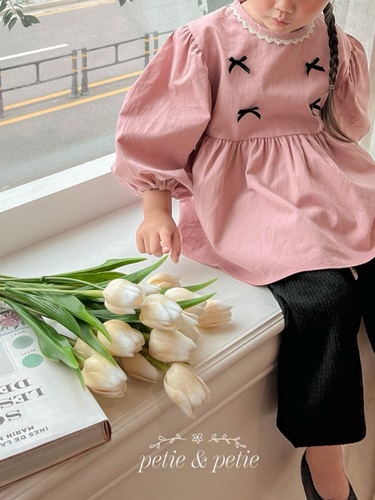 Ribbon Blouse