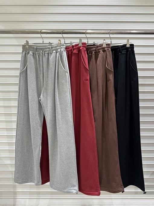 Logo Tuck Pants