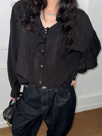 Big Collar Pintuck Shirt