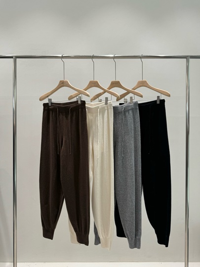 Loose Jogger Knit Pants