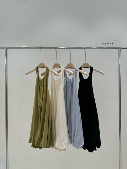 Lie Holter Neck One-piece