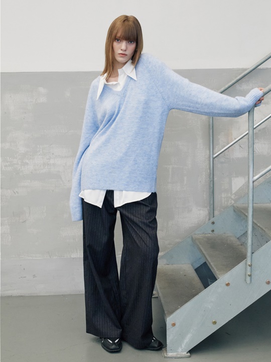 Loose Fit V Neck Knit Pullover