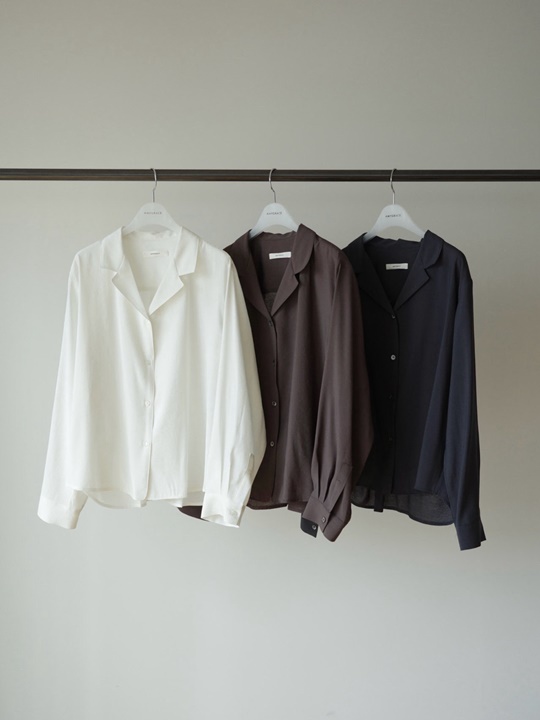 Anne Collar Blouse