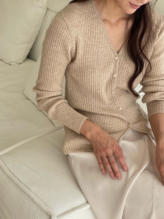 Bazel Rib V Cardigan