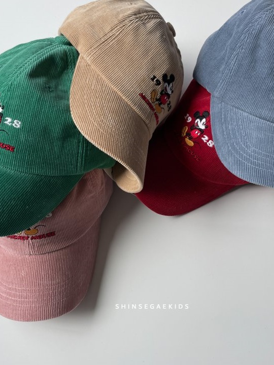 Kids Corduroy M Ball Cap