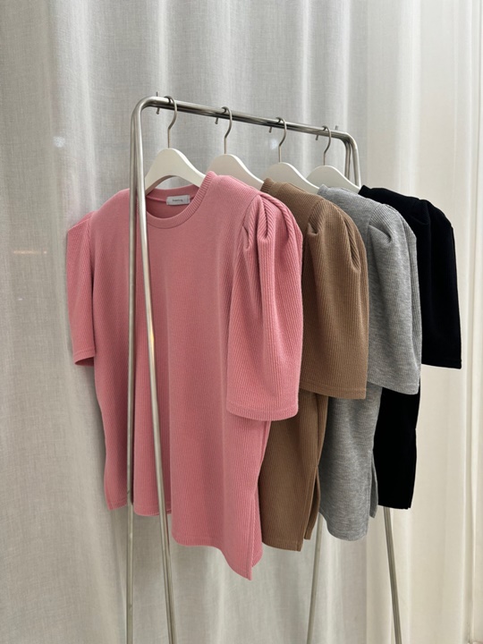 Cona Padded Tee