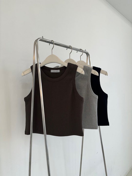 Churip Inner Sleeveless Tee