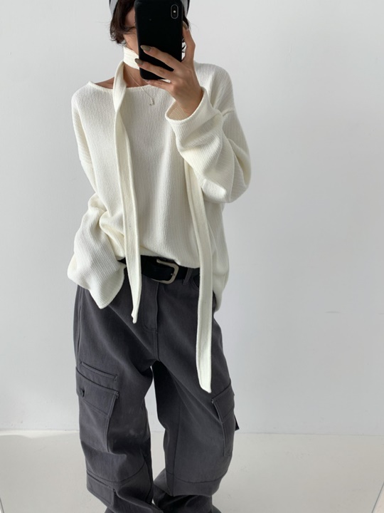 Over Tie Knit Pullover
