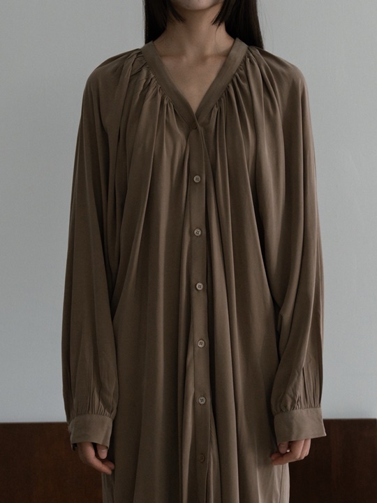 Shirring Lone One-piece