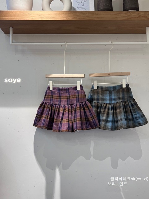 Classic Check Skirt
