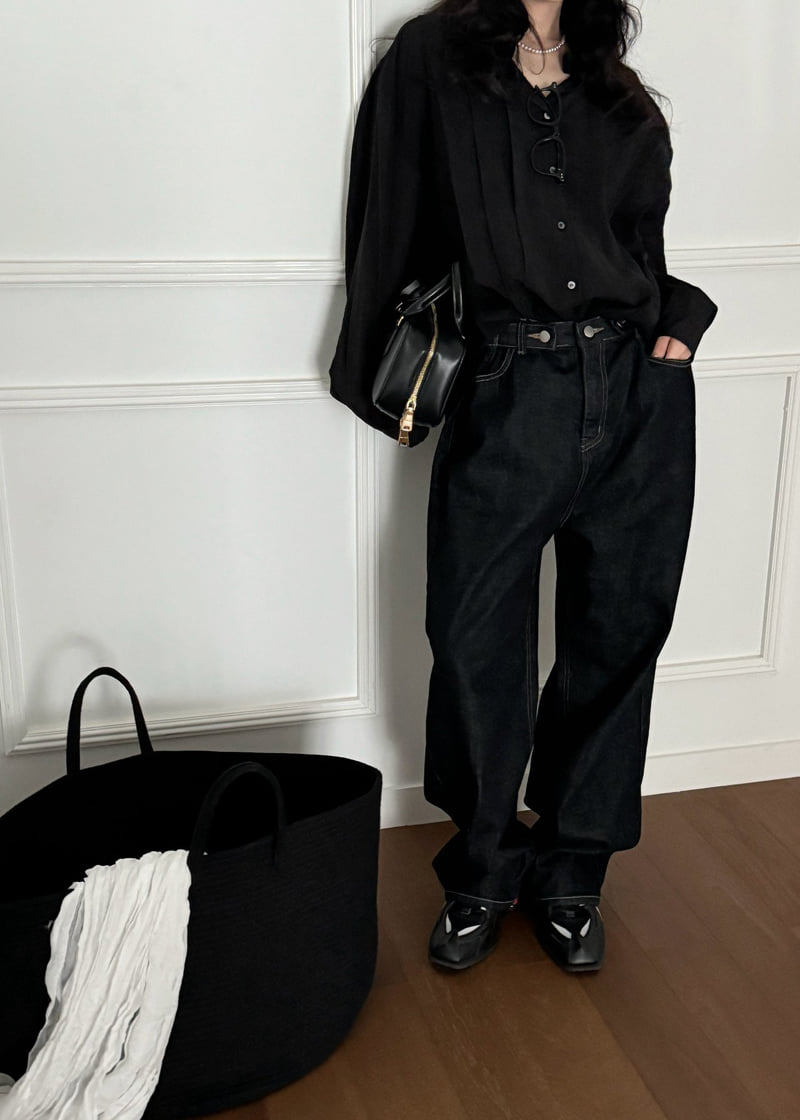 Auver_Fit - Korean Women Fashion - #vintageinspired - Big Collar Pintuck Shirt - 4