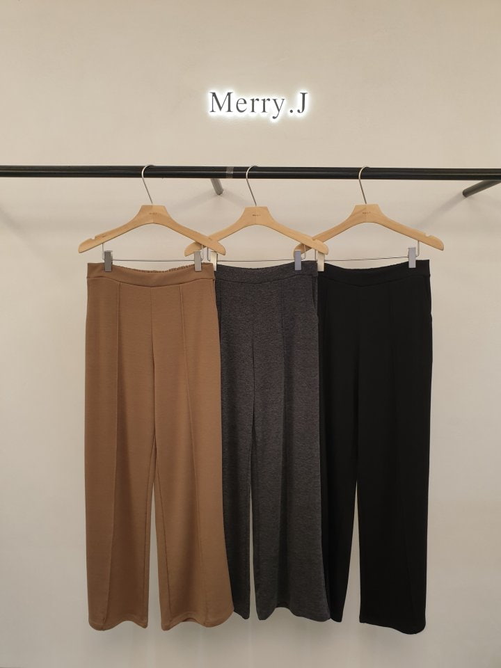 Merry J - Korean Women Fashion - #momslook - Philip Muffler Tee - 2