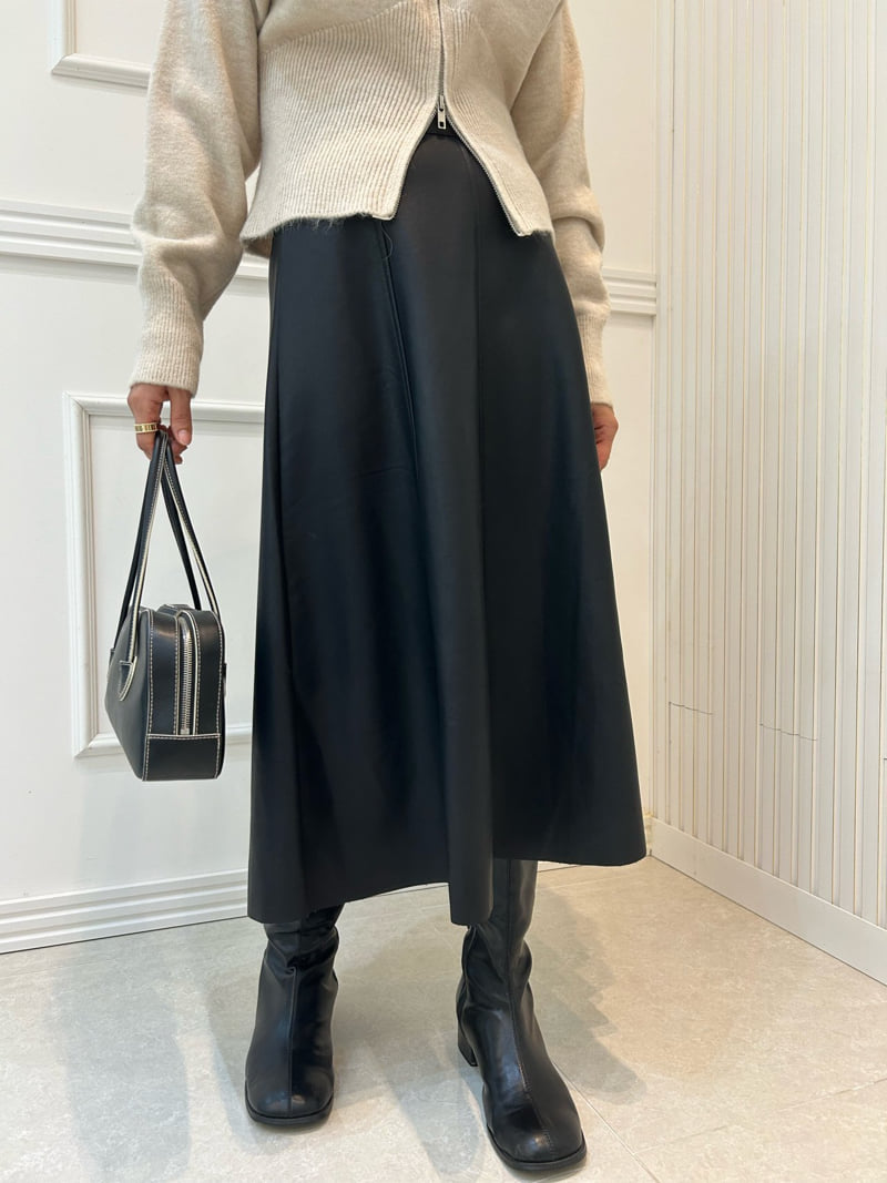 Pearls room - Korean Women Fashion - #womensfashion - Fake Leather Skirt - 11