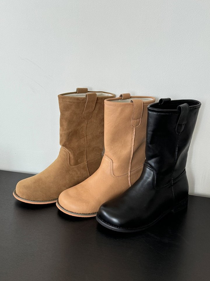 Vade - Korean Women Fashion - #momslook - Basic Round Walker Boots