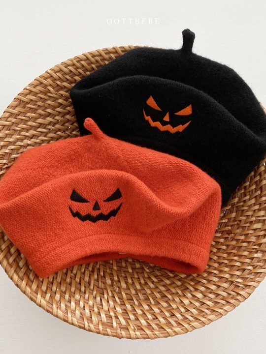 Ghost Knit Beret