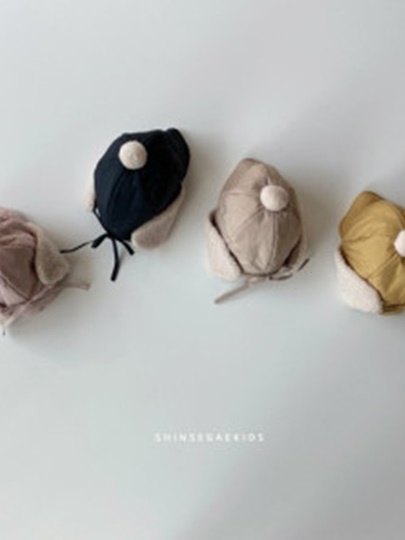 Padded String Hat