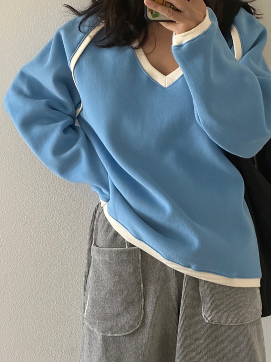 Point V Neck Sweatshirts