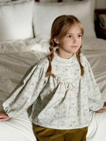 Rebbit Flower Blouse