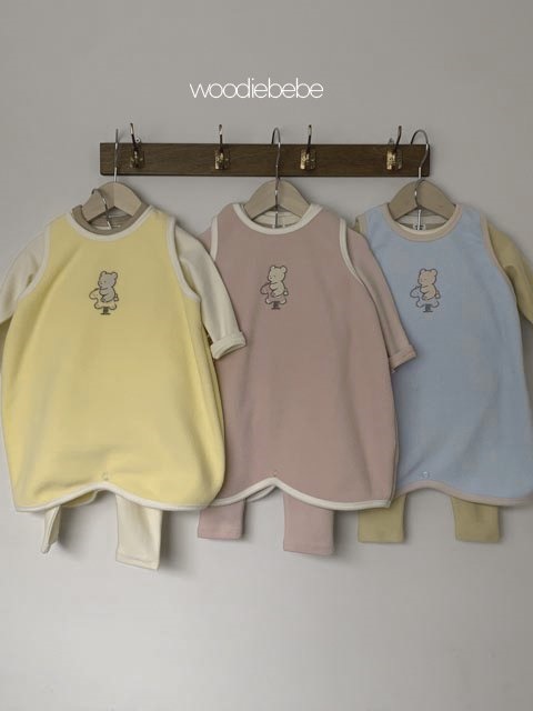 Merry Go Sleeping Vest
