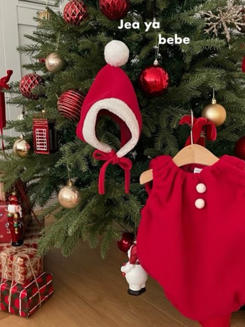 Christmas Bodysuit with Hat
