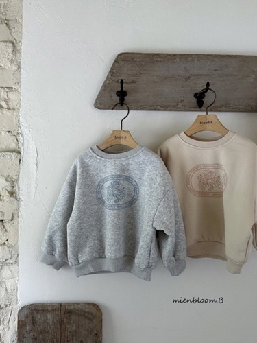 Graphic Mink Sweatshirts