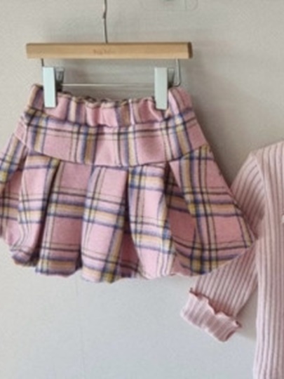 Check Pleated Skirt
