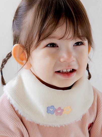 Eline Snow Baby Banana Bib