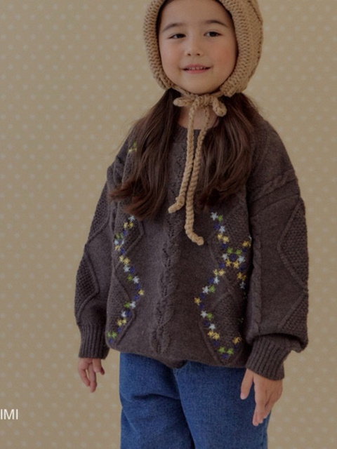 Mini Embroidery Knit
