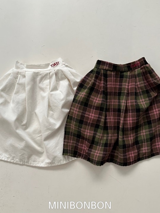 Toast Skirt