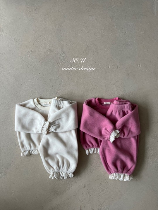 Lace Detail Set
