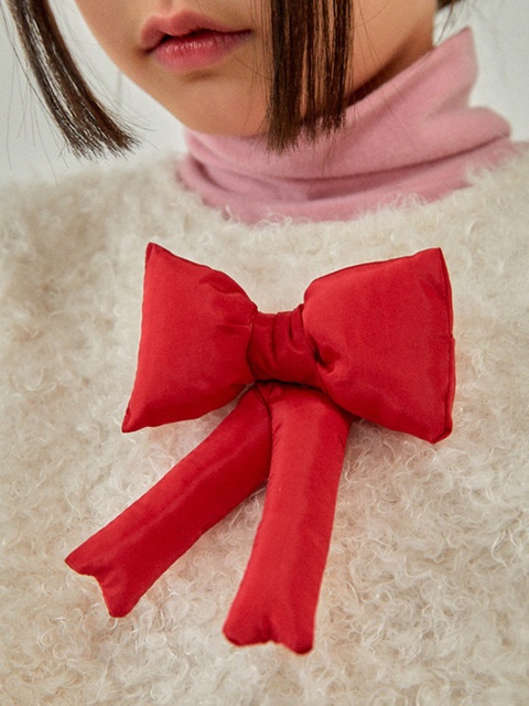 Padding Ribbon Brooch