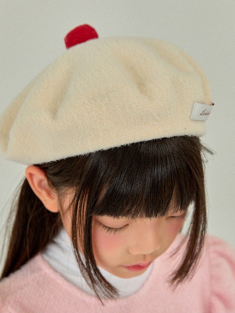Pompom Beret