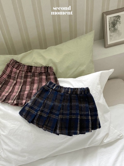 Check Pleated Skirt