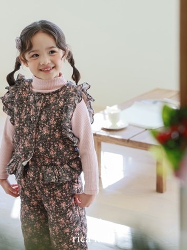 Small Flower Quilting Pants