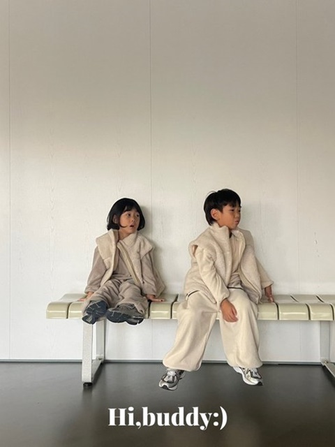 Bookle Candy Sweatshirt
