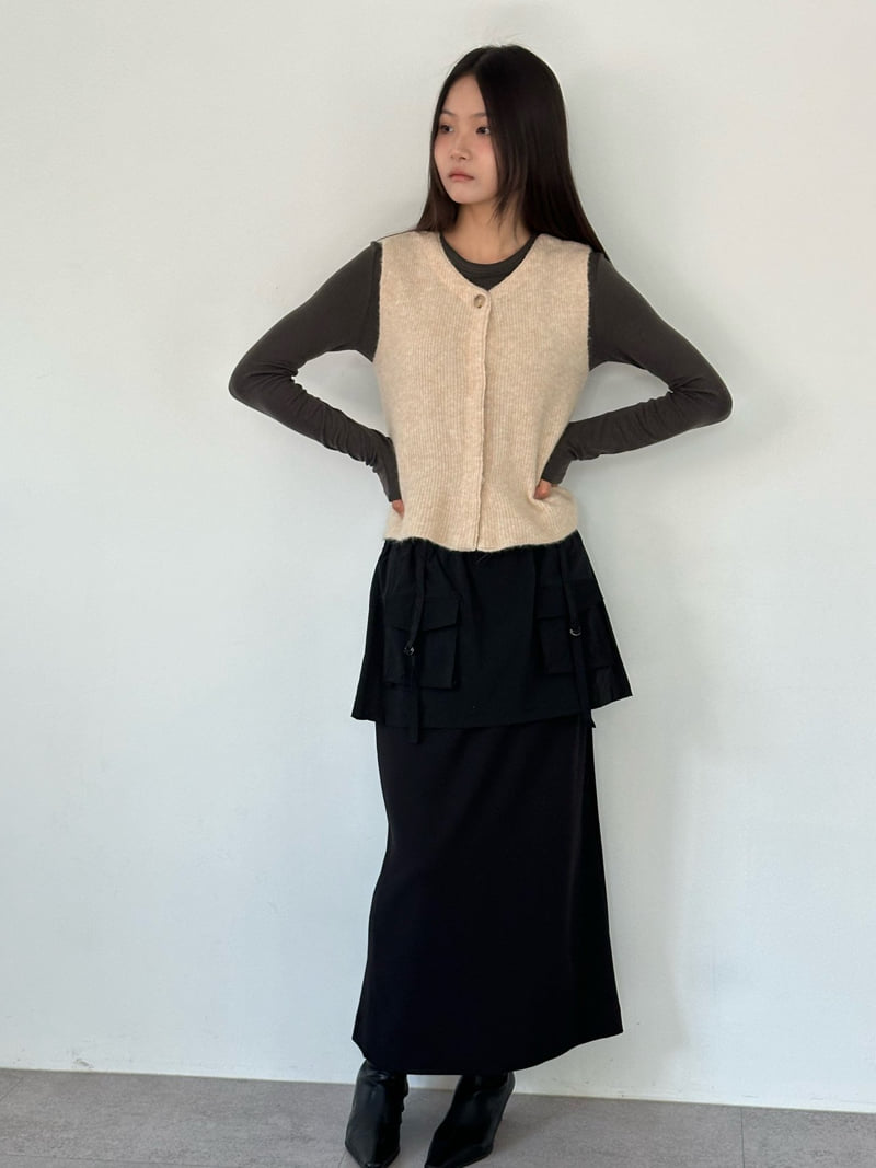 Hue - Korean Women Fashion - #momslook - Lama Vest - 5