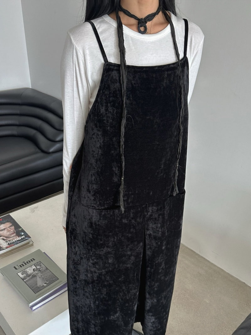 Jade Market - Korean Women Fashion - #momslook - Baroque Velvet One-piece - 2