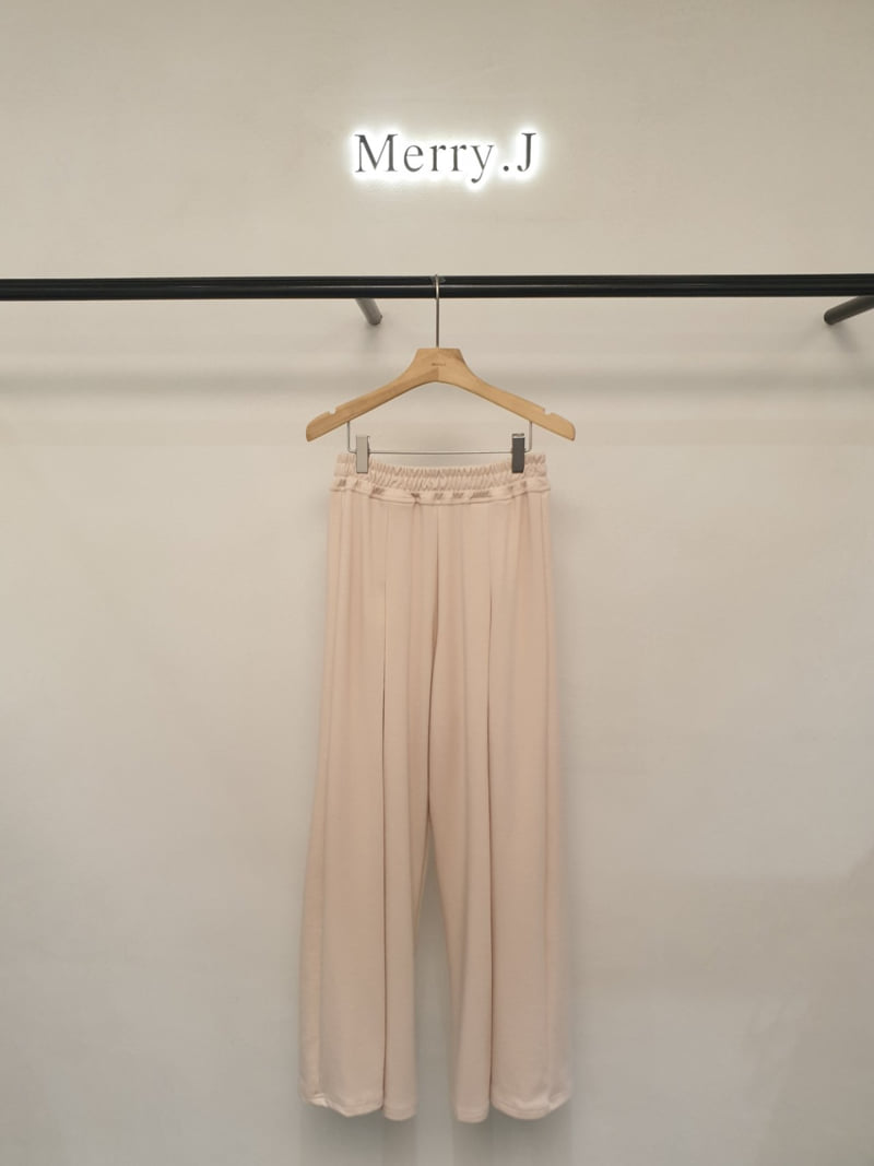 Merry J - Korean Women Fashion - #momslook - Bebe Fleeced Pintuck Pants - 6